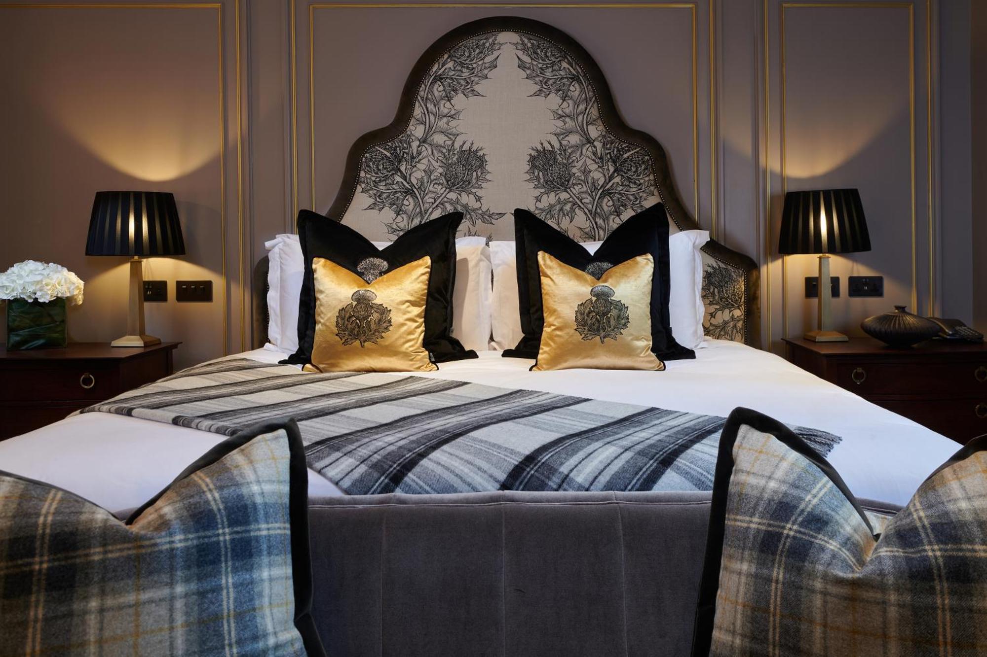 Cameron House On Loch Lomond Александрия Екстериор снимка A bedroom at The Mitre