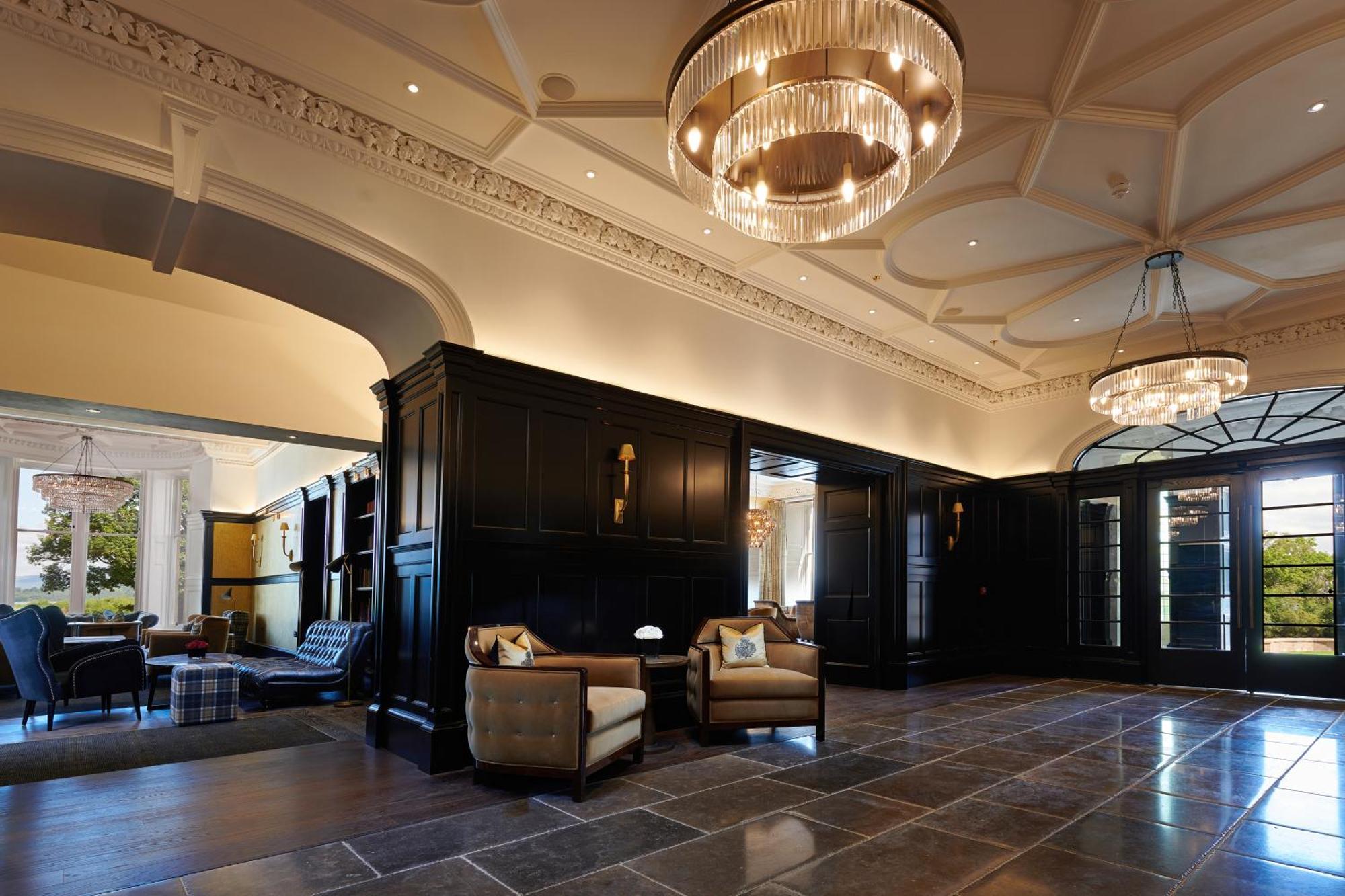 Cameron House On Loch Lomond Александрия Екстериор снимка The hotel's lobby